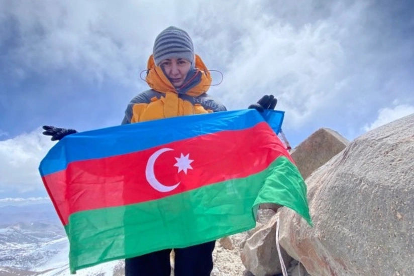Azərbaycan alpinisti Antarktidanın ən yüksək zirvəsini fəth edib